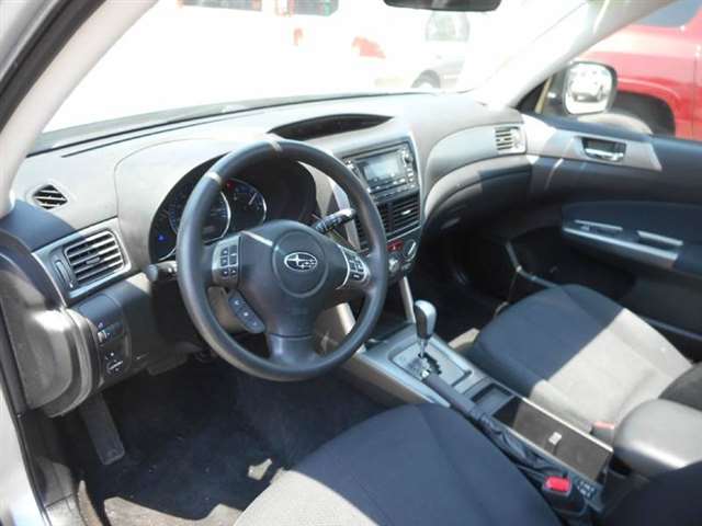 Subaru Forester 2012 photo 8